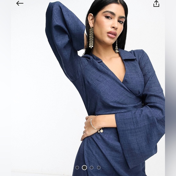 ASOS DESIGN flute midi dress dark blue. US Size 4, small. - Picture 4 of 6